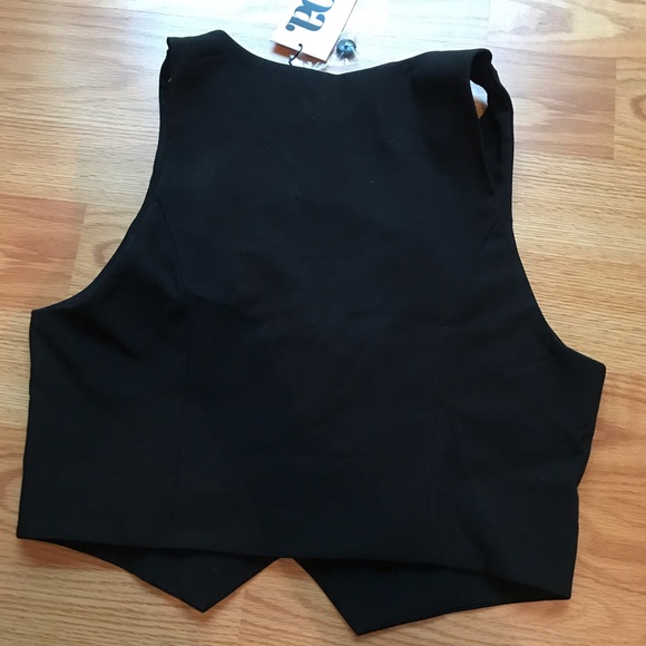 Beautiful black Boa vest - Picture 3 of 4